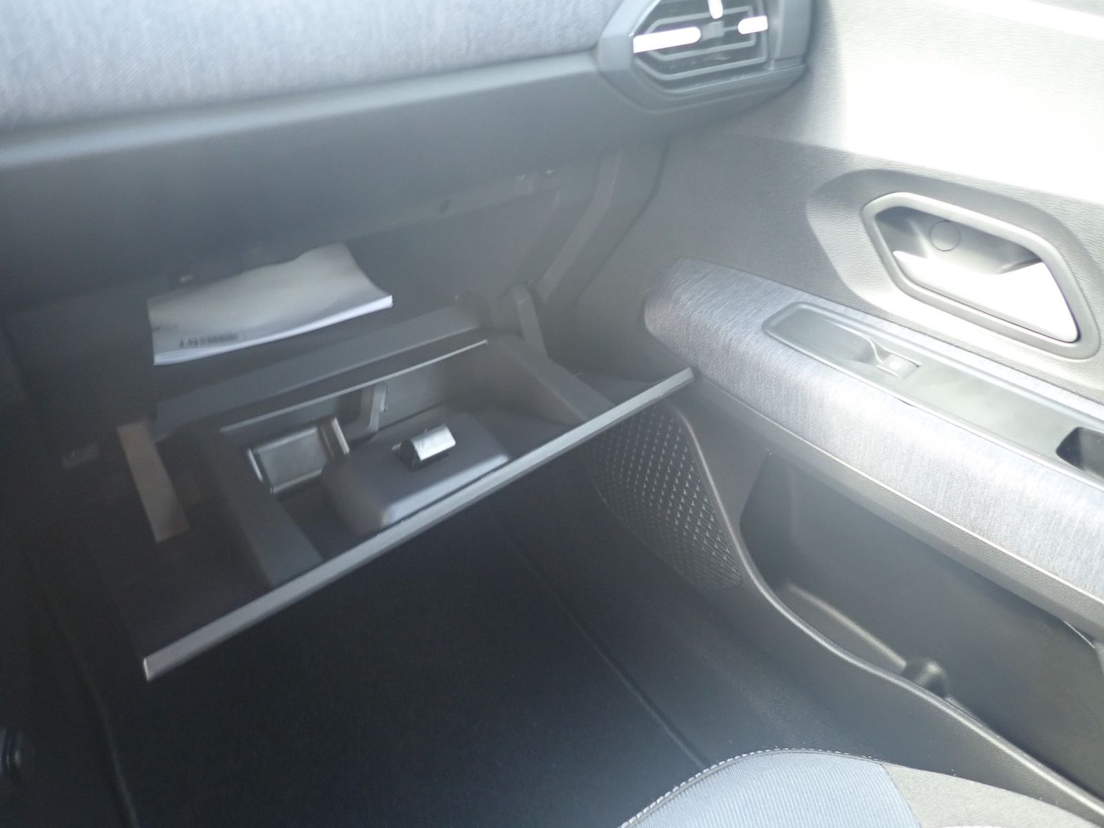 Fahrzeugabbildung Dacia Sandero Journey TCe 100