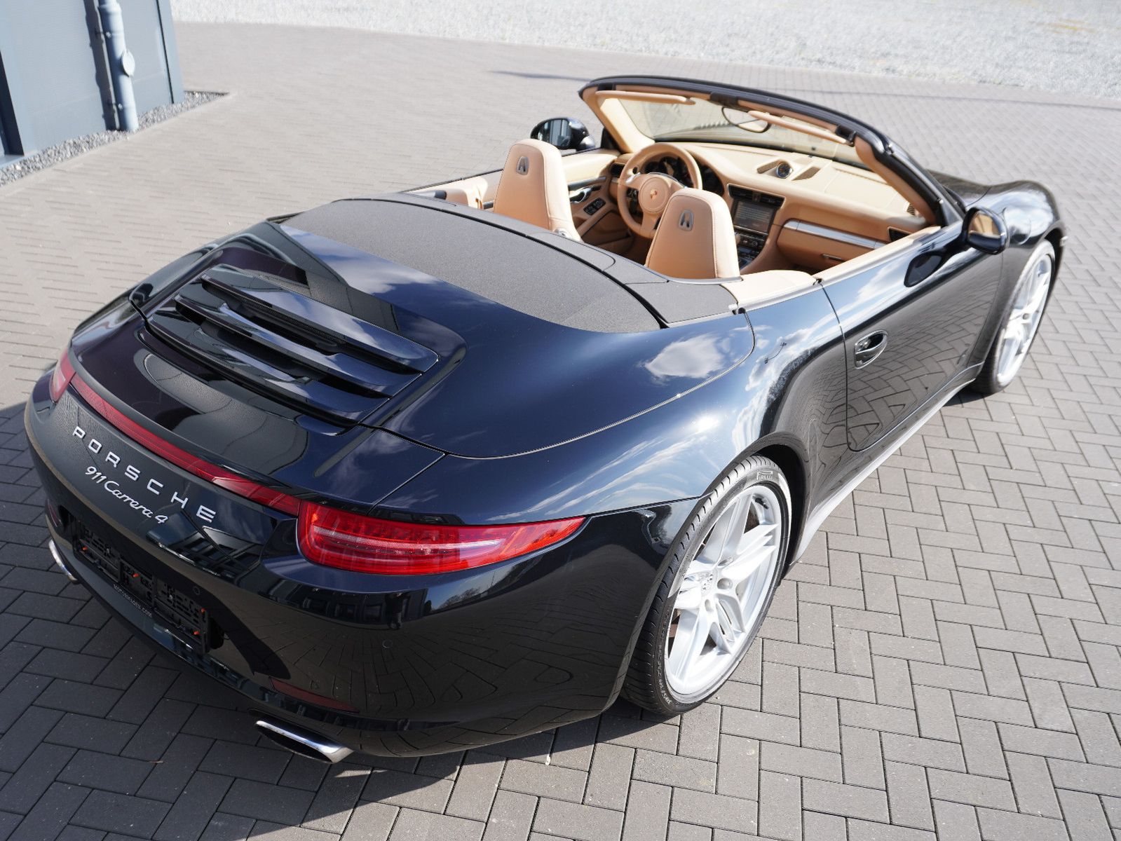 Fahrzeugabbildung Porsche 991 Carrera 4 Cabriolet