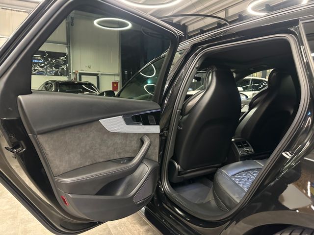 Audi RS4 Avant 2.9 TFSI quattro*HUD*Navi*Klima*SHZ*BT