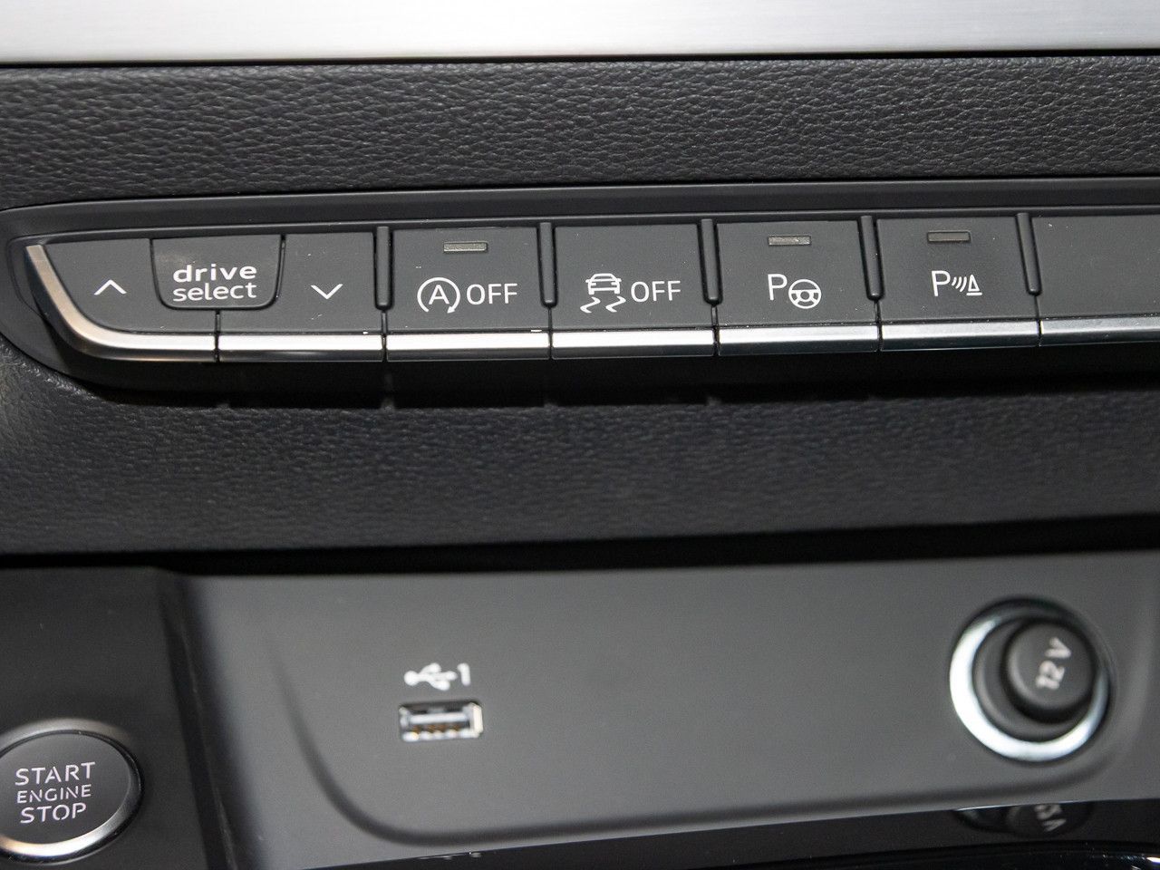 Audi A4 Avant 40 TFSI quattro S line Matrix B&O 360° foto 24