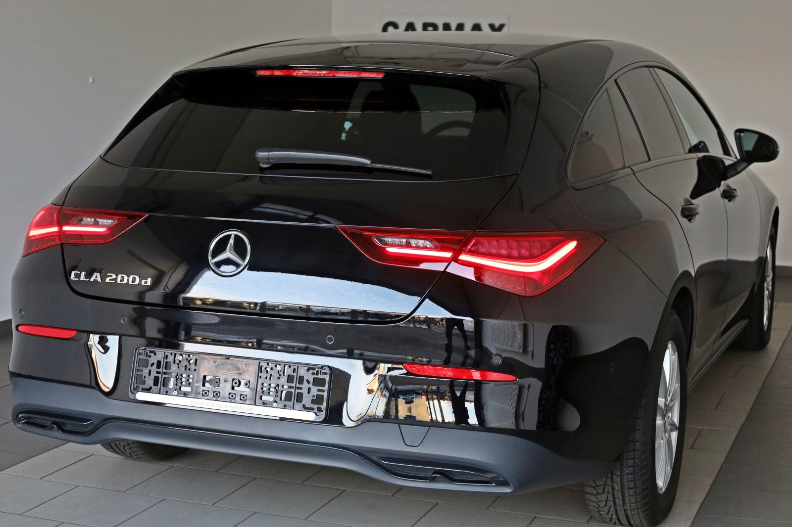 Fahrzeugabbildung Mercedes-Benz CLA 200d SB, T.Leder,Navi,Night-Paket,LED,SH +WR