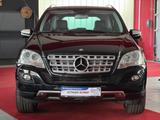Mercedes-Benz ML 350 CDI 4Matic SportPaket BiXenon AHK 3,5T - aus 2010: Geländewagen