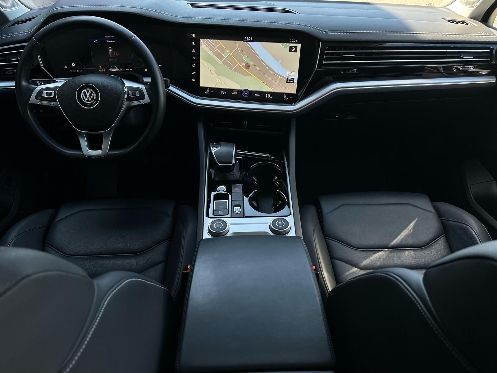 VW Touareg 3.0TDI R LINE 4M BLACK MATRIX#AHK#AIR#SH - Image 10