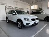 Volkswagen Tiguan 2.0 TDI SCR DSG Business BlueMotion Techn - Volkswagen Tiguan: TDI Bluemotion