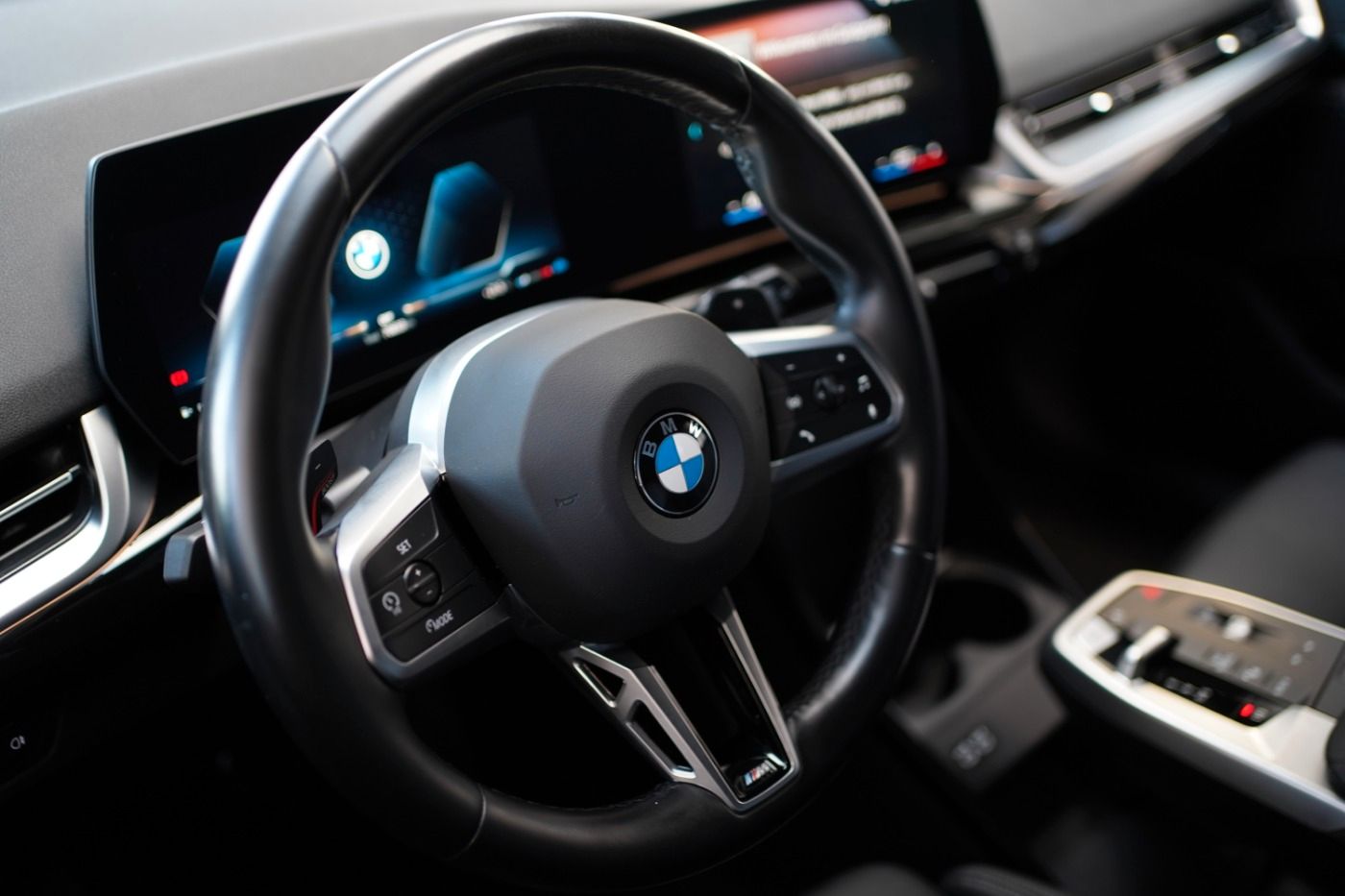 Fahrzeugabbildung BMW 223i xDrive M Sport +AHK+Fernlichtassist.+Leder+