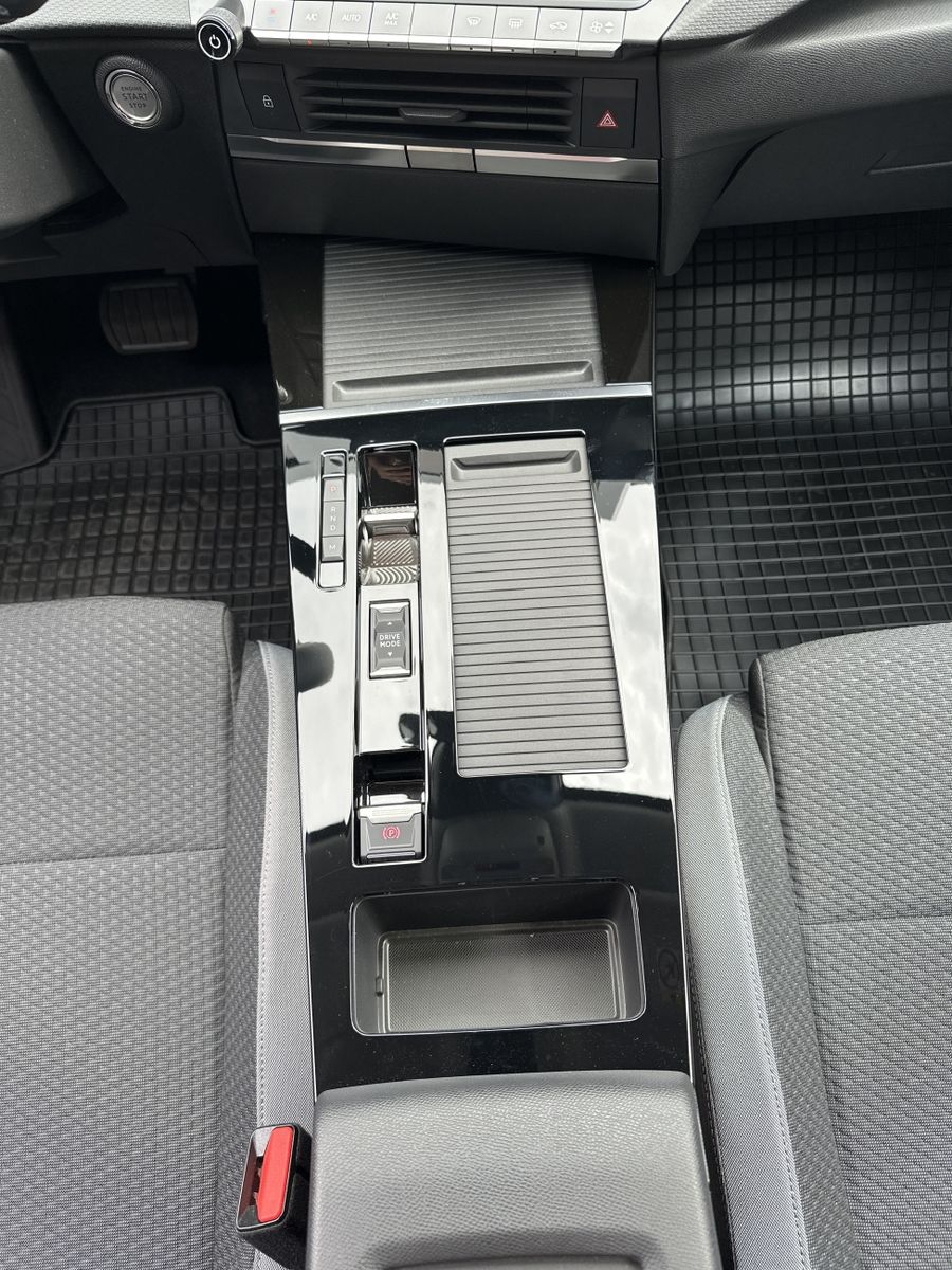 Fahrzeugabbildung Opel Astra Limousine 1.5 D Enjoy AT NAV+LED+VCOCK+PP