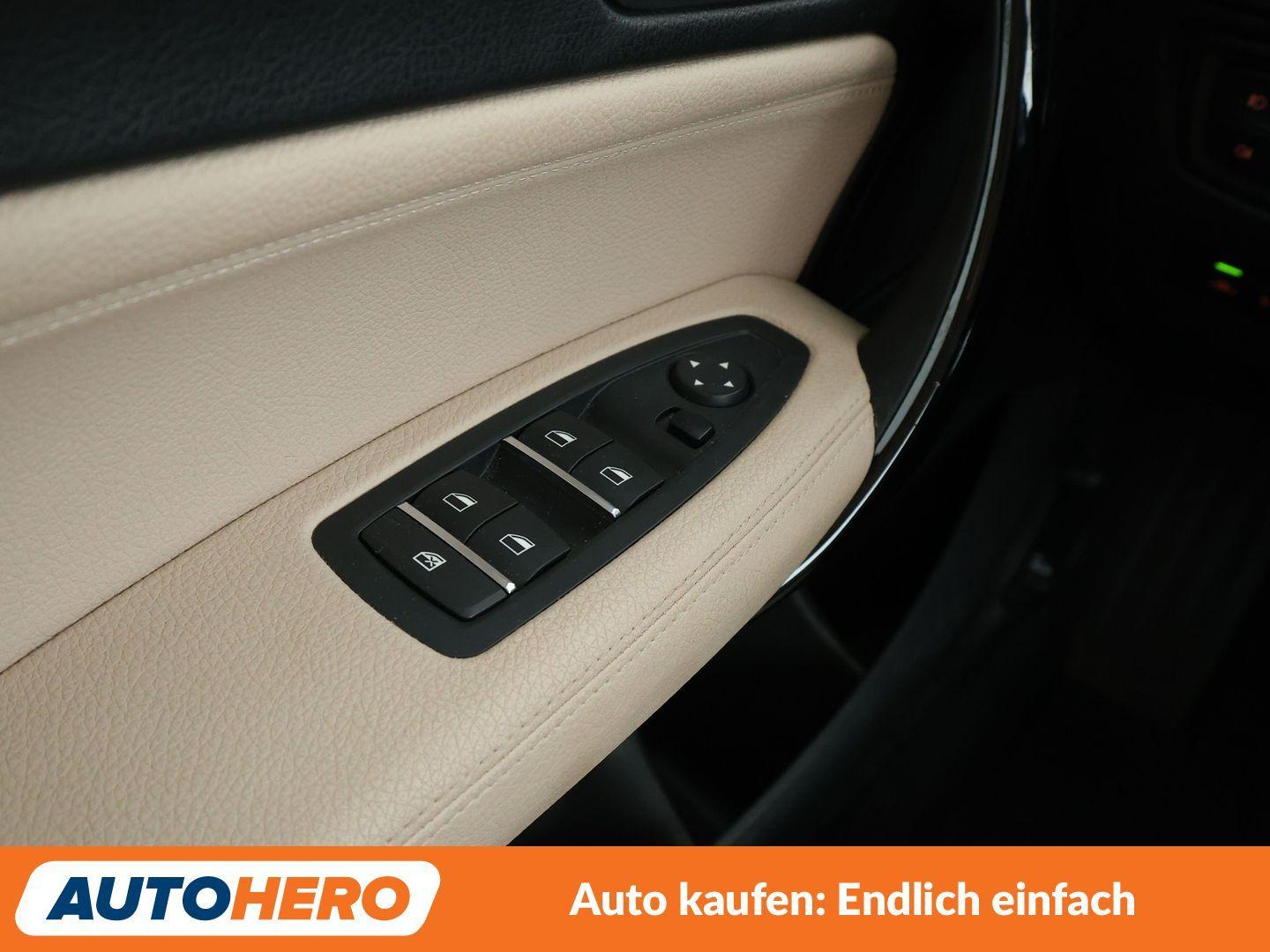 BMW 1er 120i Sport Line Aut.*NAVI*LED*TEMPO*PDC*SHZ*
