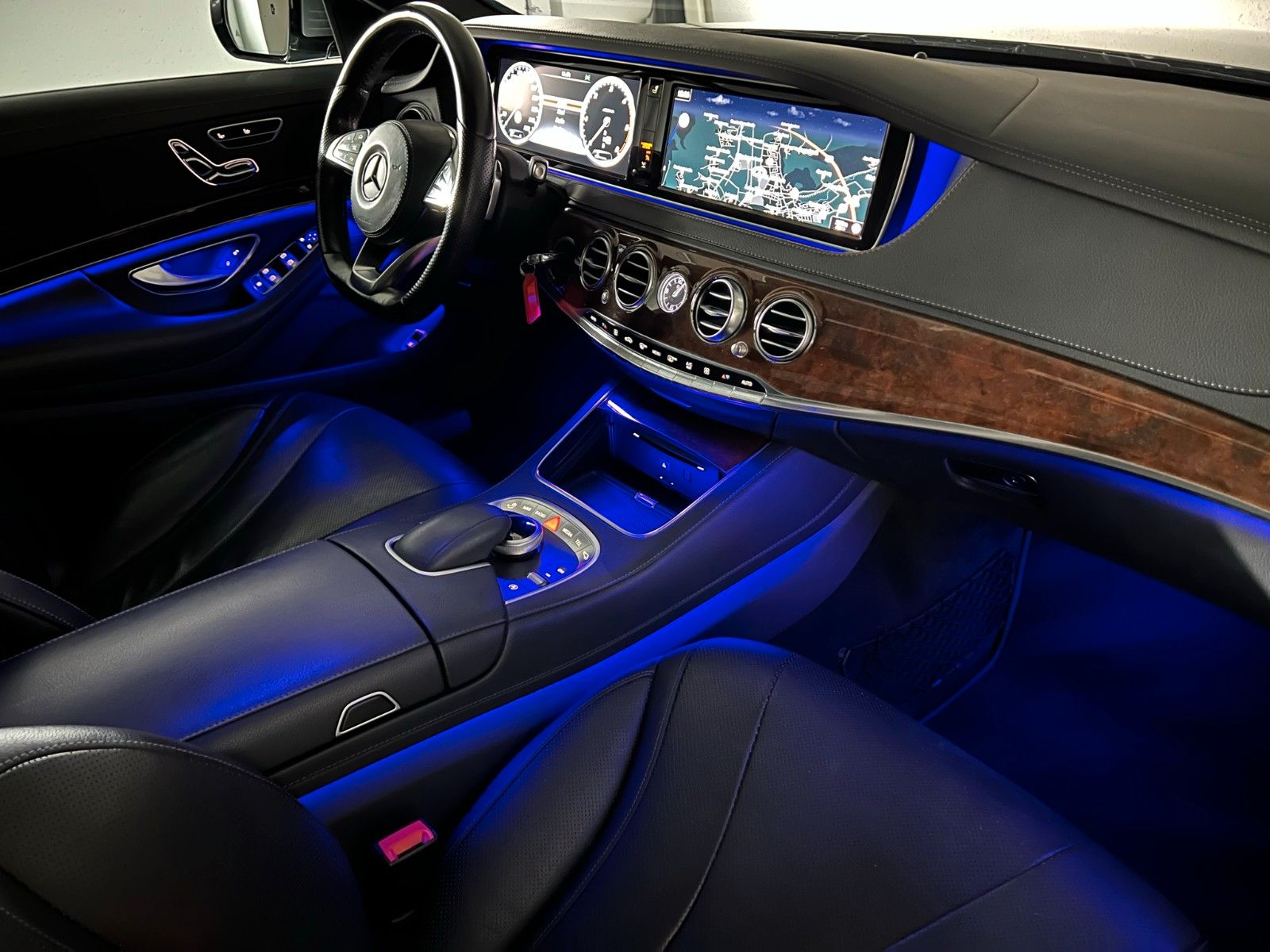 Fahrzeugabbildung Mercedes-Benz S 350 Lim. AMG-LINE/DISTRONIC/LED/PANO/360*/AMBI