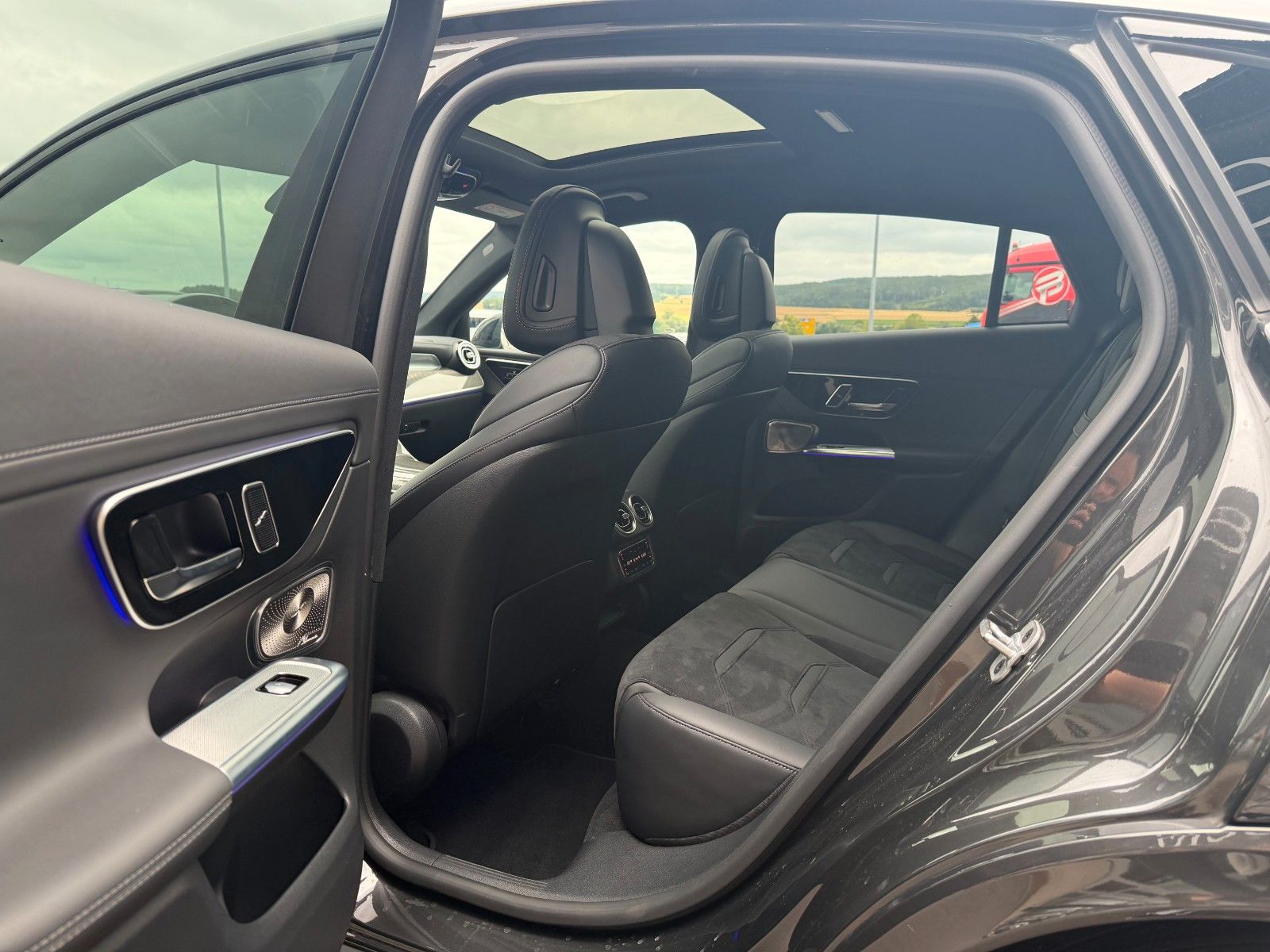 Fahrzeugabbildung Mercedes-Benz GLC 63 AMG Coupe HUD+Drivers+Burm+360°+Pano+Digi