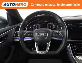 Audi Q8 - 12