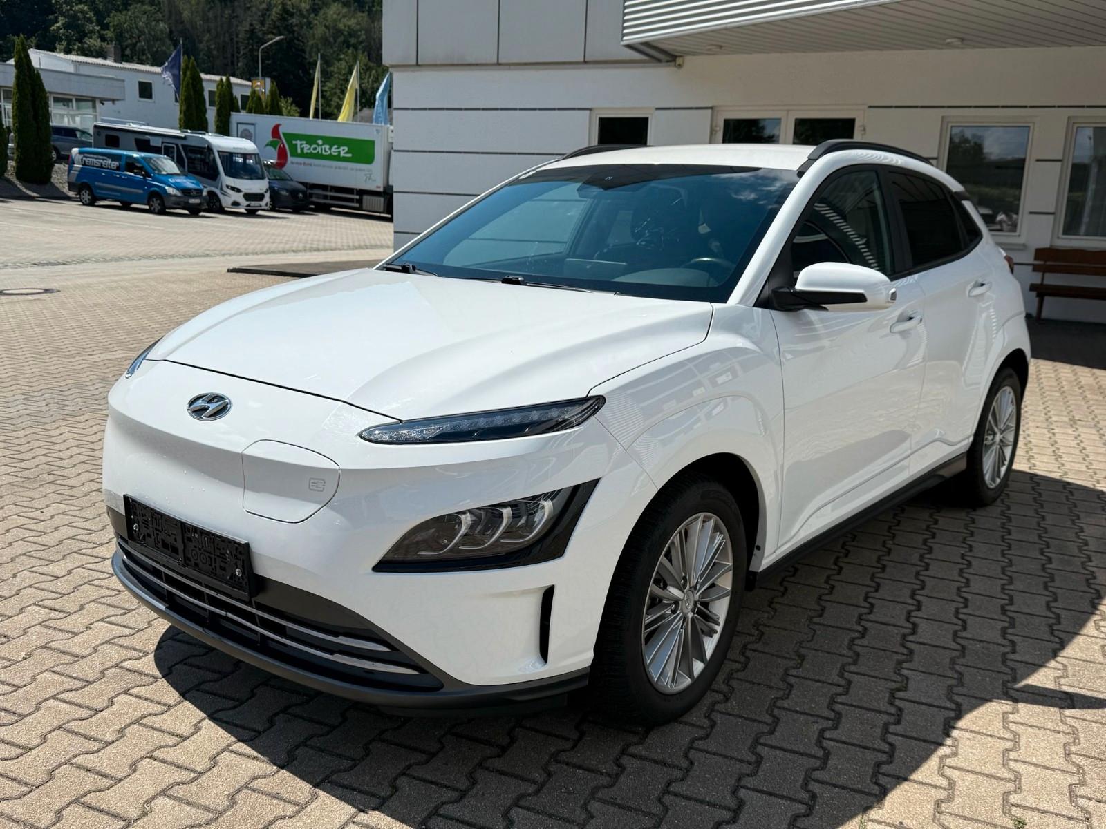 Hyundai KONA Trend Elektro 2WD Navi Kamera Spurhalte LED