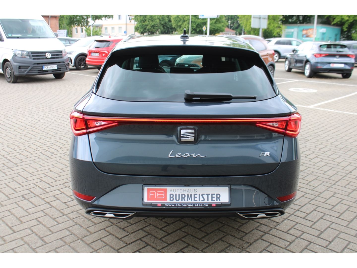 SEAT Leon 1.5 eTSI Sportstourer FR DSG ACC LED AHK RF - Image 4