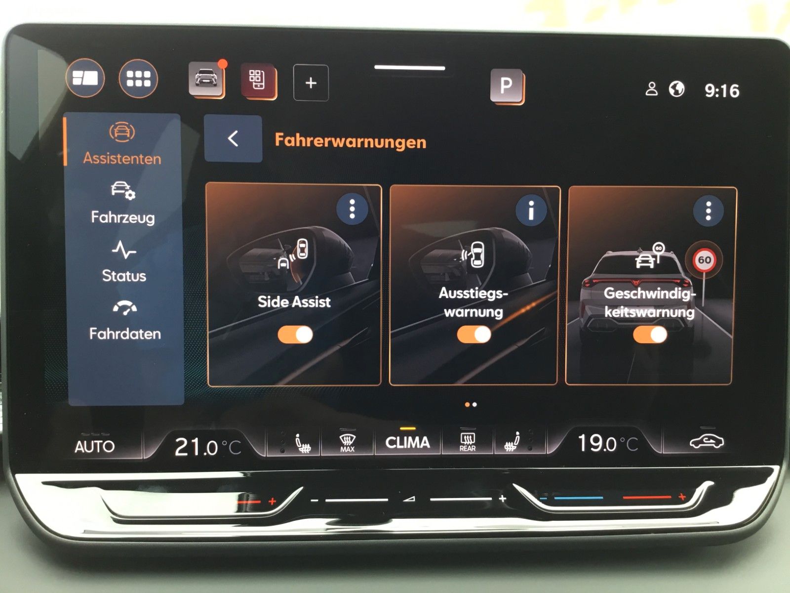 Fahrzeugabbildung CUPRA Terramar 2.0 TSI DSG 4Drive+Matrix+AHK+Pano+360°