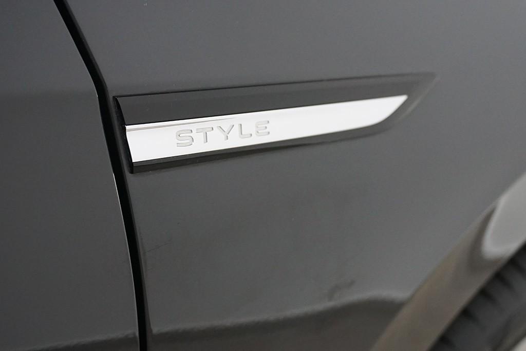 Volkswagen Golf 8 2.0TDI DSG Style Pano Standhz Navi LED, миниатюра 5