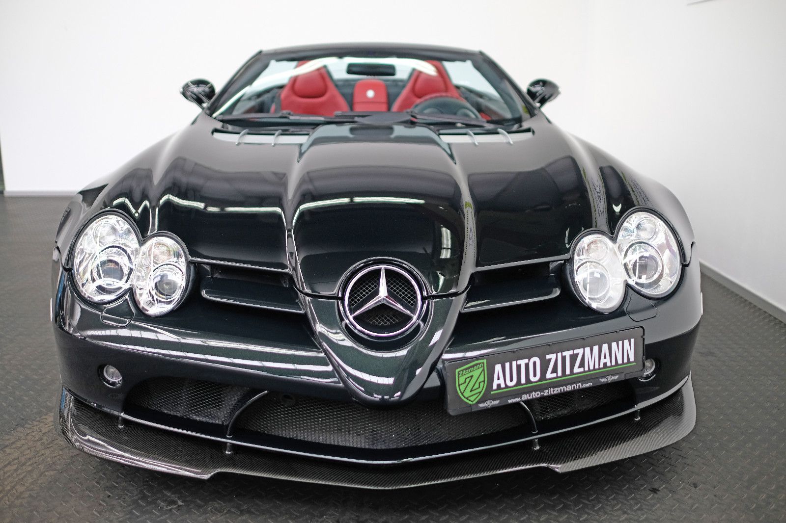 Fahrzeugabbildung Mercedes-Benz SLR  Roadster /EXCLUSIV/CARBON/1 OF 520