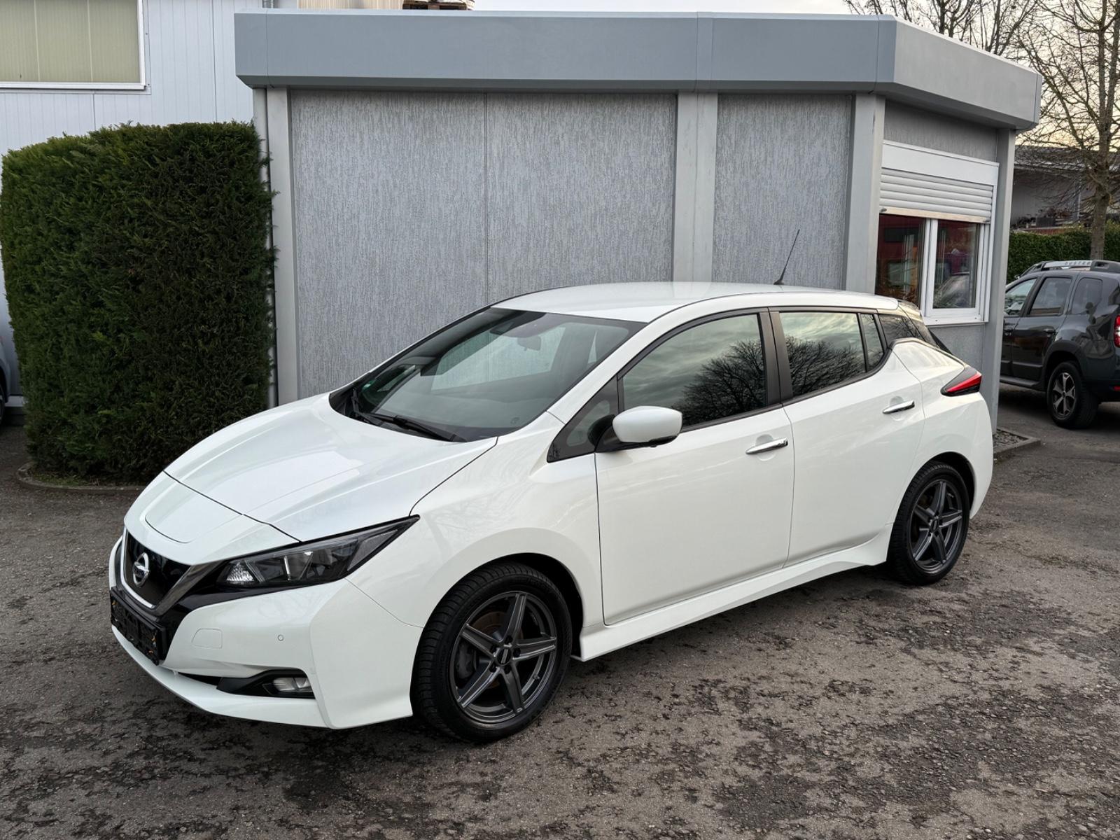 Nissan Leaf!EZ 2022!92000 km!360 Grad Kamera!Sitzheizun