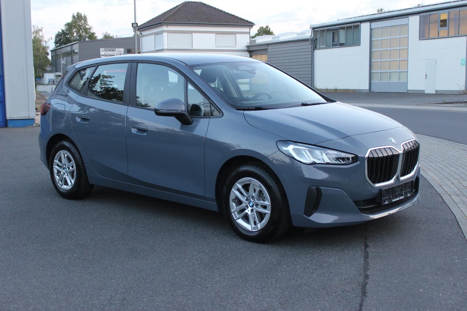 BMW 218d Active Tourer/LED/Navi/PDC/Kamera/1Hand