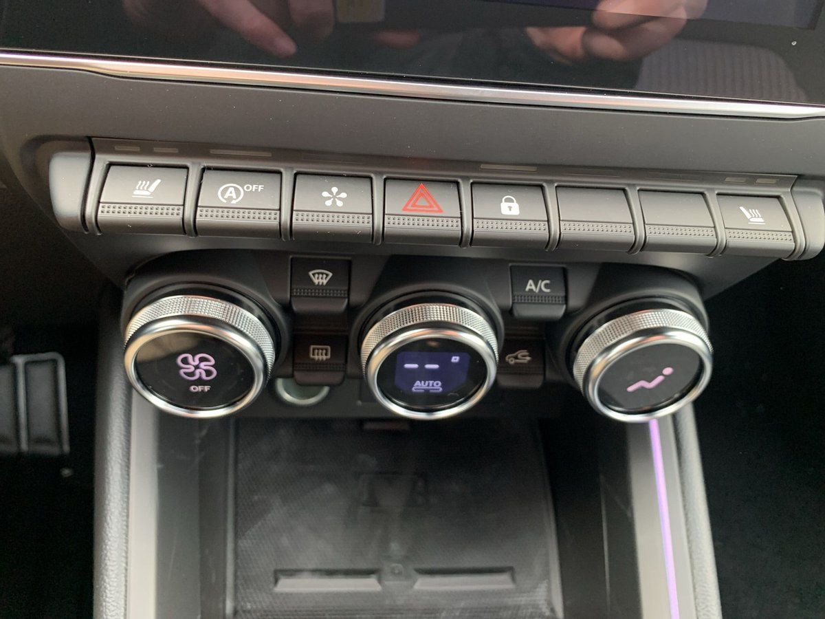 Renault Clio - Bild 17