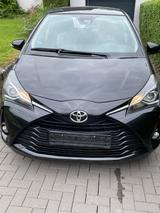 Toyota Yaris 1,0-l-VVT-i Team Deutschland Navi u.v.m.  - Toyota Yaris in Hagen