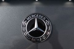 MERCEDES-BENZ C 300 AMG Cabrio Night*Multibeam*Memory*Air*19"