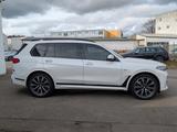 BMW X7 M50 d*SKY*AHK*DRIV-PRO*EXECUTIVE*INTEGRAL*STH - gebrauchte BMW X7 aus dem Jahr 2020