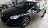 Hyundai i40 2.0 GDI Premium Automatik Premium - Hyundai i40 mit Benzin-Antrieb: Kombi, 2.0