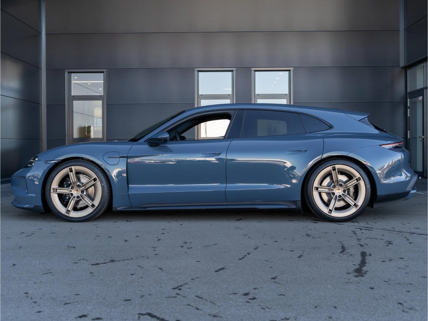 Porsche Taycan Sport Turismo Performancebatterie Bose