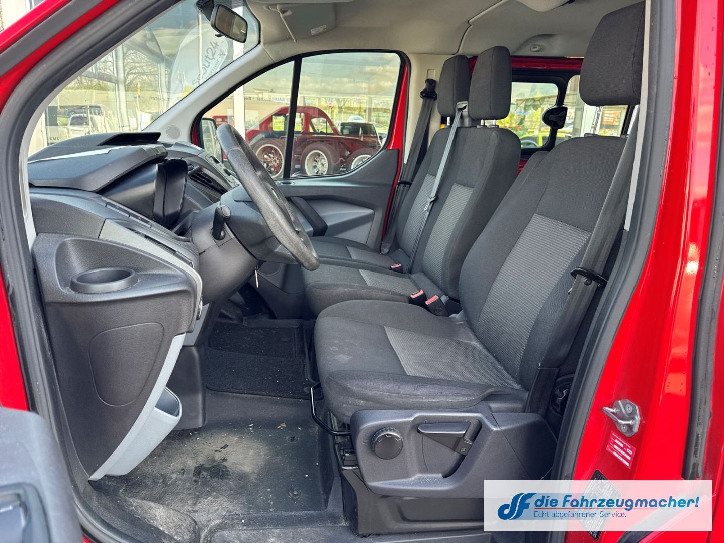 Fahrzeugabbildung Ford Transit Custom Kombi 300 L1 2.2 TDCi *1855