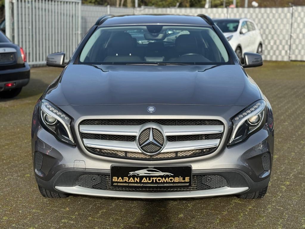 Mercedes-Benz GLA 200