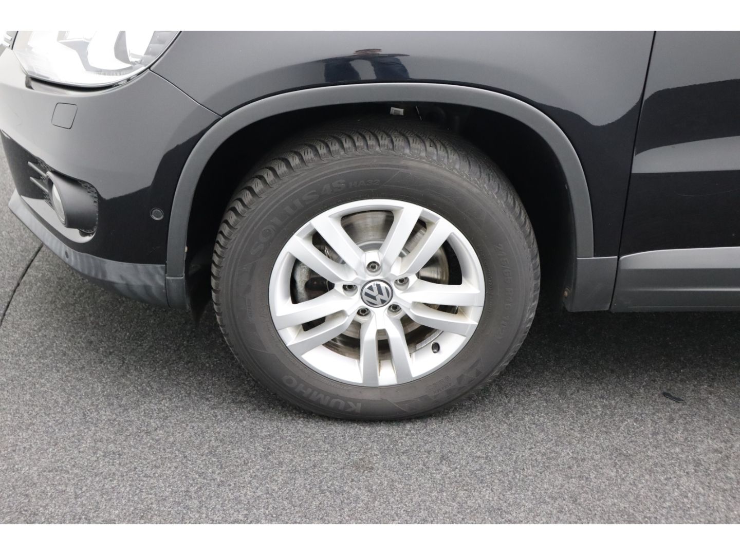 Fahrzeugabbildung Volkswagen Tiguan 2.0 TDI DSG 4Motion Trend & Fun AHK Xenon