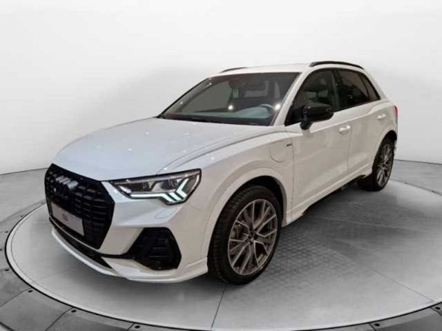 Audi Q3 Q3 Identity Black 45 TFSI e 245cv S tron