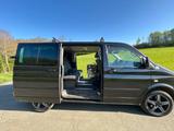 Volkswagen T5 Multivan, Camper, 174 PS, Austauschmotor - gebrauchte VW T5 Multivan aus dem Jahr 2003