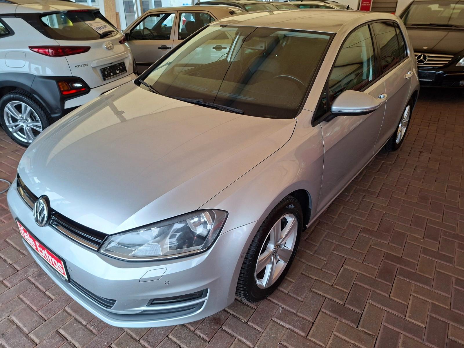 Volkswagen Golf VII Lim. Comfortline Teil-Leder Navi Kamera