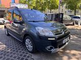 Citroën Berlingo Kombi XTR*1.HD*Navi*Tüv Neu*S.Heft*AHK* - Citroën Berlingo: Xtr