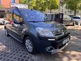 Citroën Berlingo Kombi XTR*1.HD*Navi*Tüv Neu*S.Heft*AHK* - Citroën Berlingo aus 2014