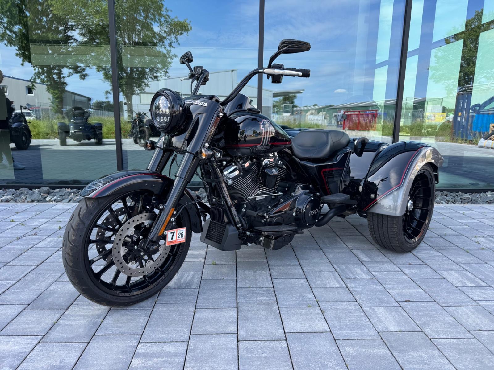 Harley-Davidson Freewheeler /FLRT 114/2024 Trike custom