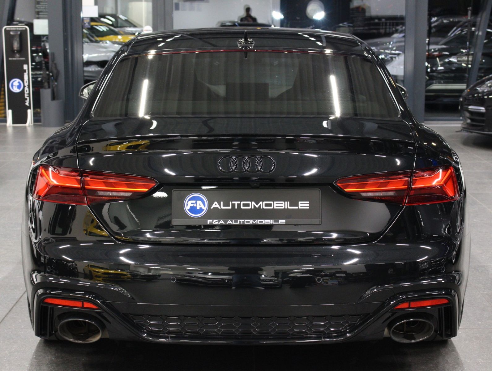 Fahrzeugabbildung Audi RS5 Coupe Quattro*Laser LED*Pano*HUD*VOLL