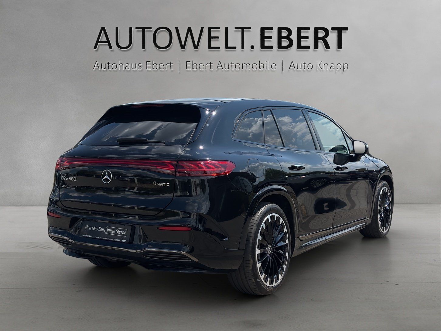 Fahrzeugabbildung Mercedes-Benz EQS 580 SUV AMG BusinessClass AHK FondTV Massage
