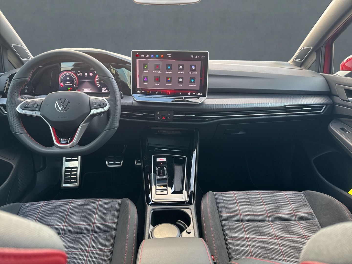 Golf GTI VIII 2.0 TSI HUD AD El. Panodach Navi d