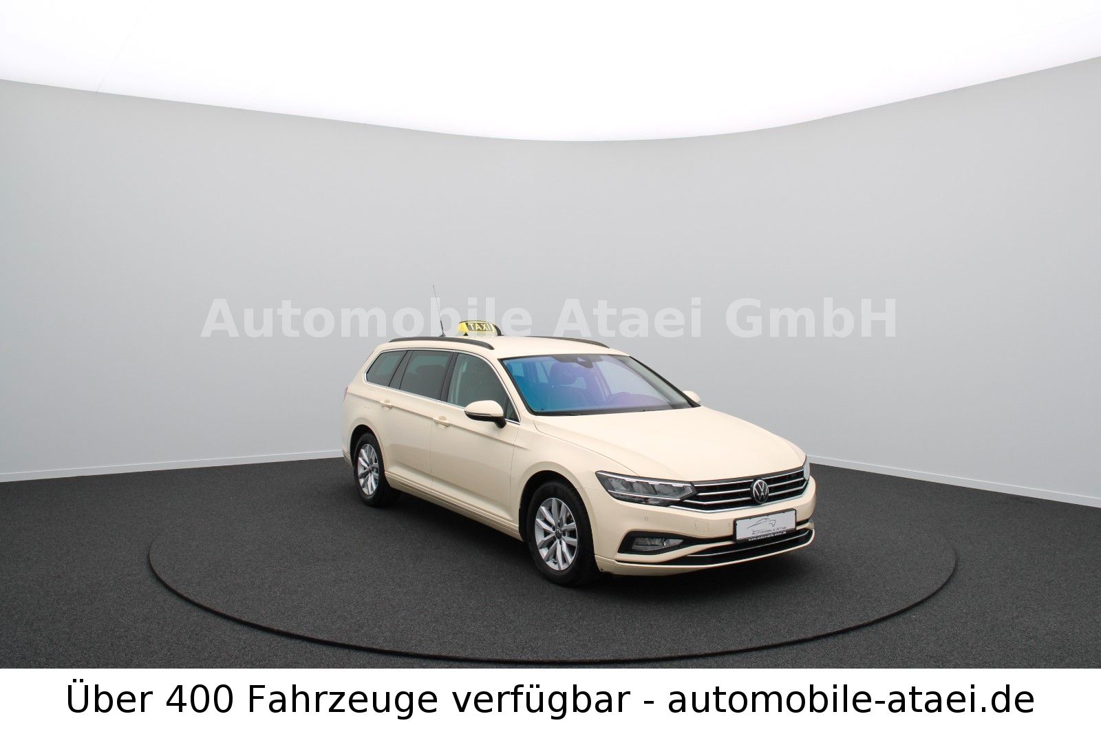 Fahrzeugabbildung Volkswagen Passat Variant Business *Taxi* TAXAMETER (7908)