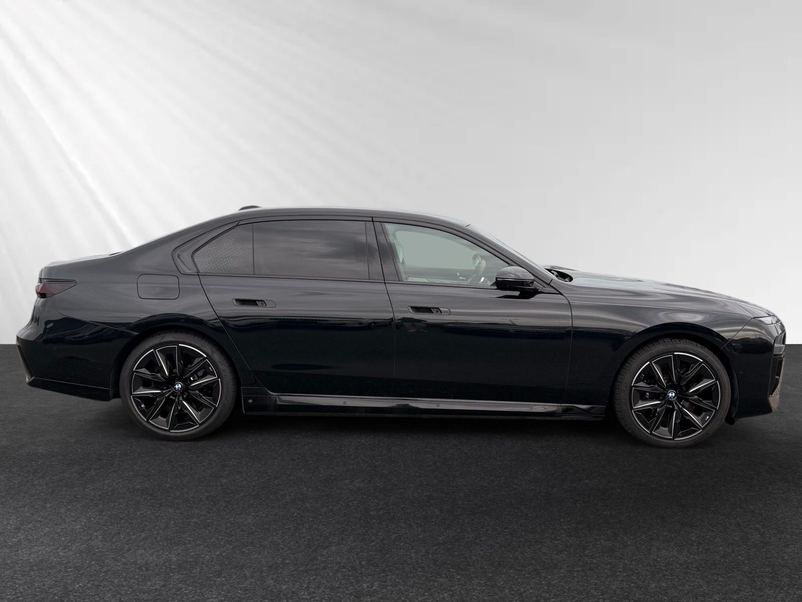 BMW 750 - Bild 2