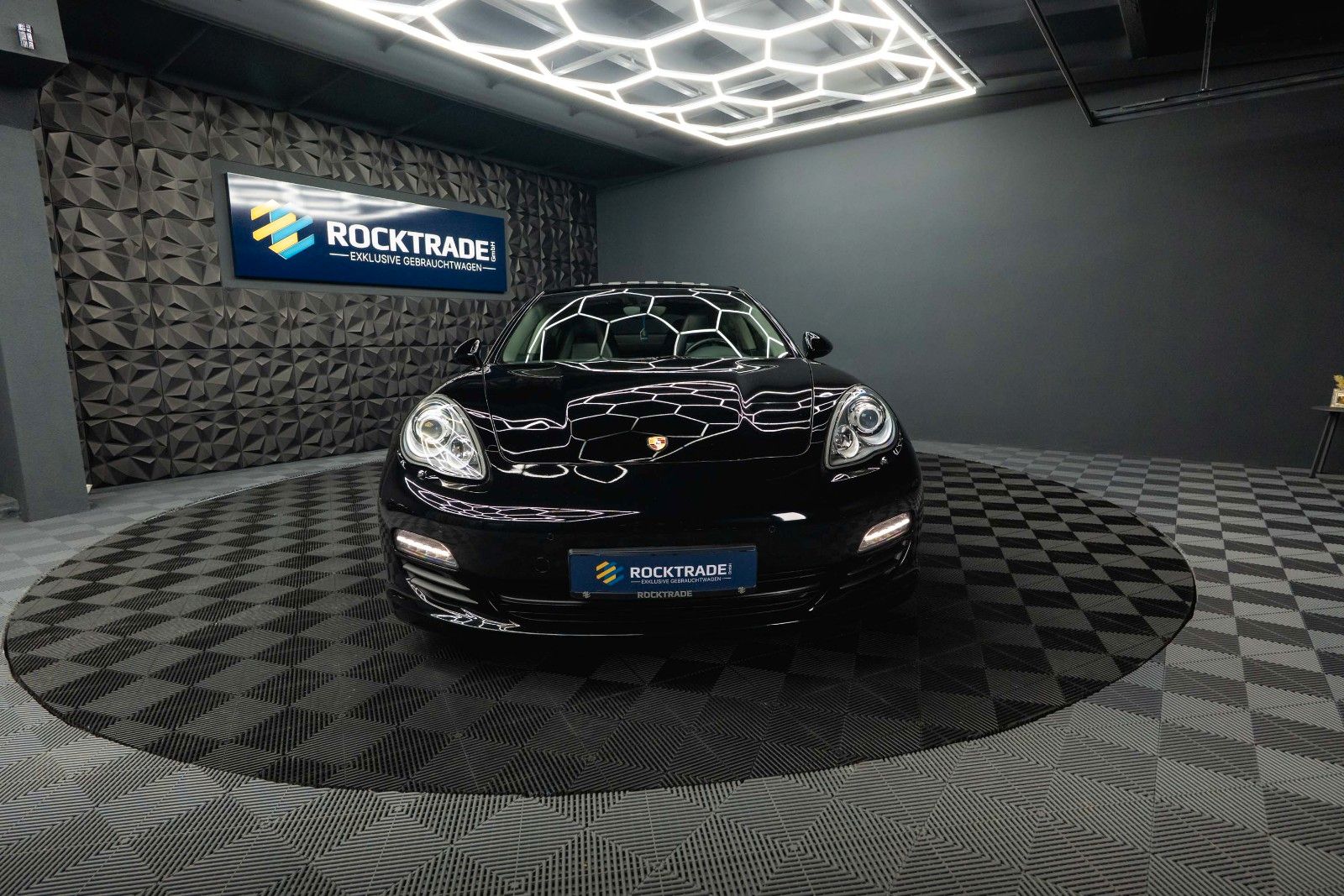 Fahrzeugabbildung Porsche Panamera 3.0 V6 Diesel *Active Suspension*Kamera
