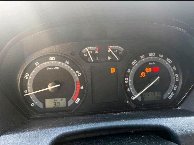 Skoda Fabia 2006 — photo 12