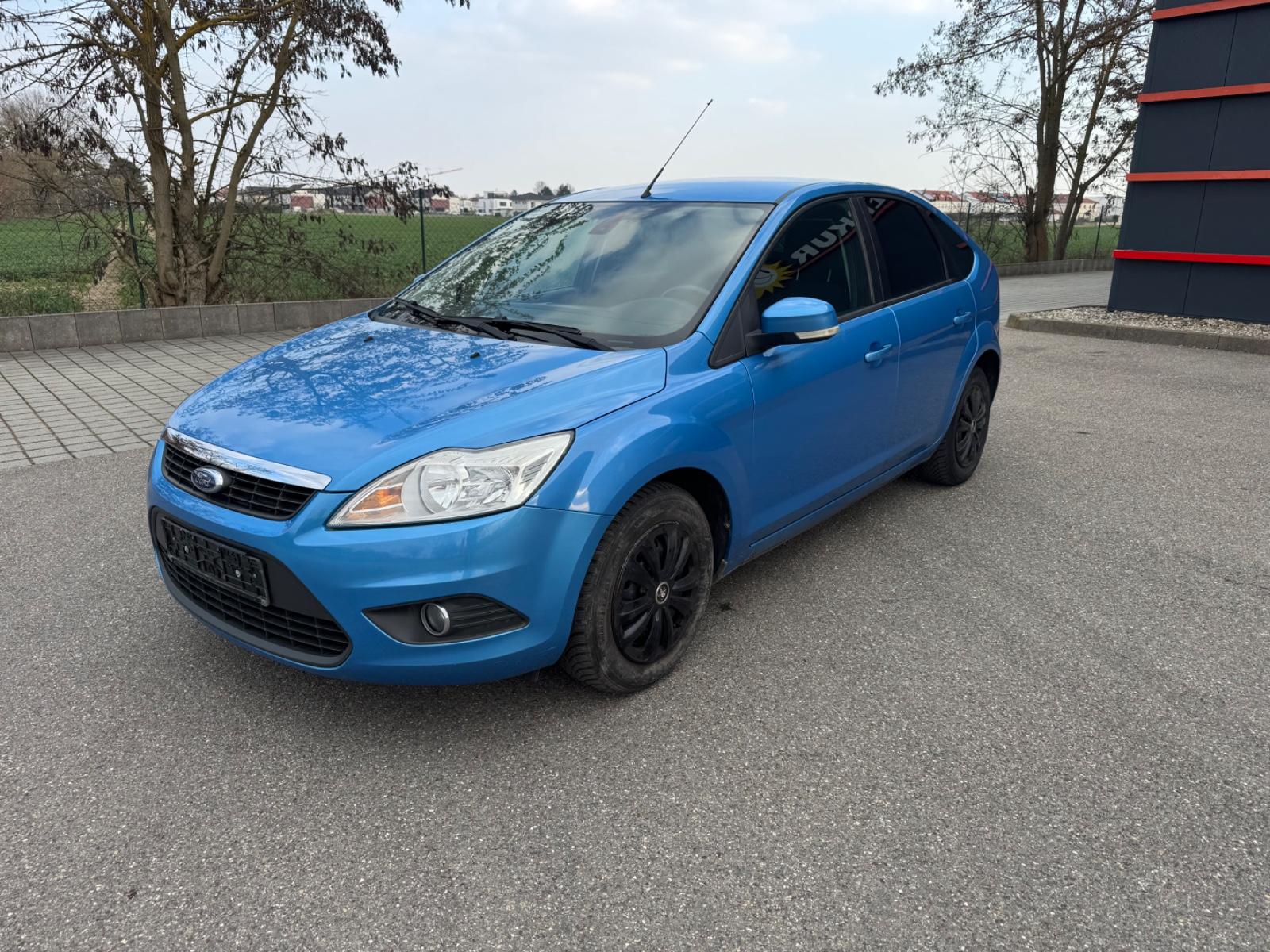 Ford Focus Lim. Style Tüv 02/2028