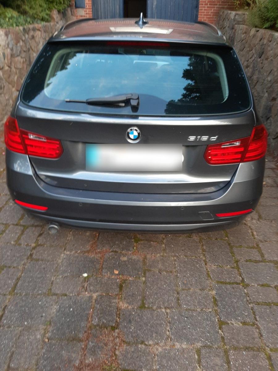 BMW  2014 — engine 143 HP (105kW)