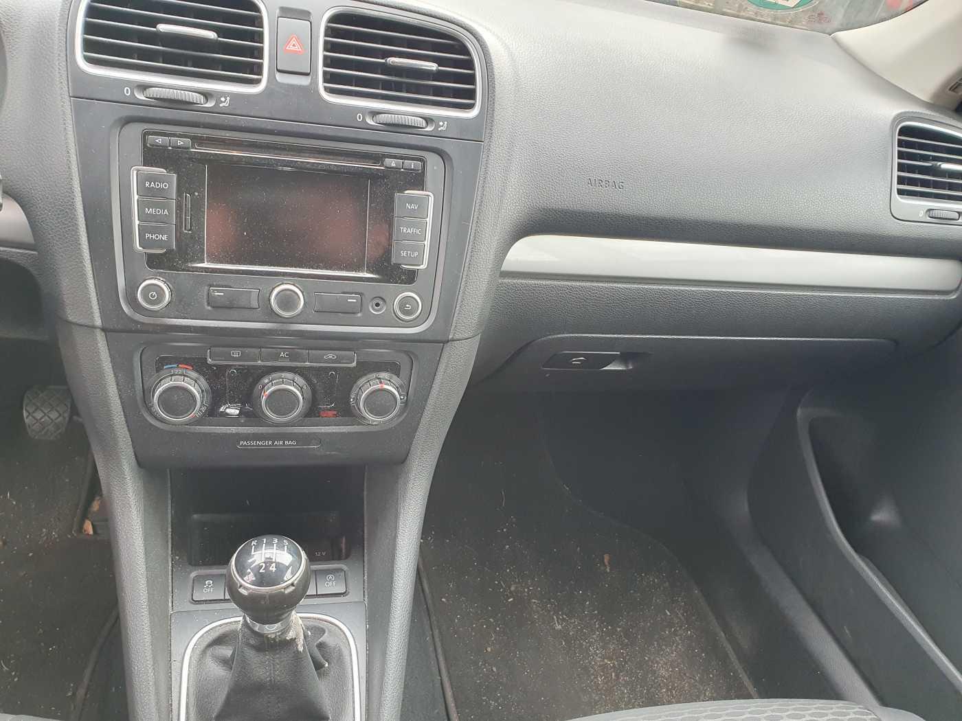 Volkswagen Golf 2011 — photo 12