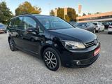 Volkswagen Touran Trendline BMT DSG - VW Touran Gebrauchtwagen in Freiburg