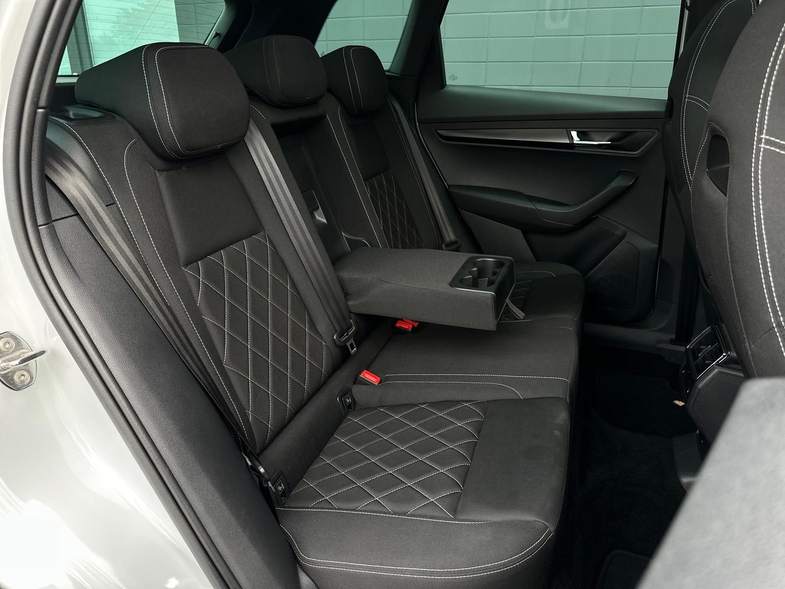 SKODA Karoq 2.0TSI SPORTLINE 4x4* LED#AHK#PANO#SH#KEYL - Image 17