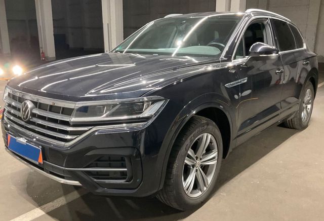 Volkswagen TOUAREG 3.0 TDI R-LINE 4M LEDER NAVI LED AHK CAM