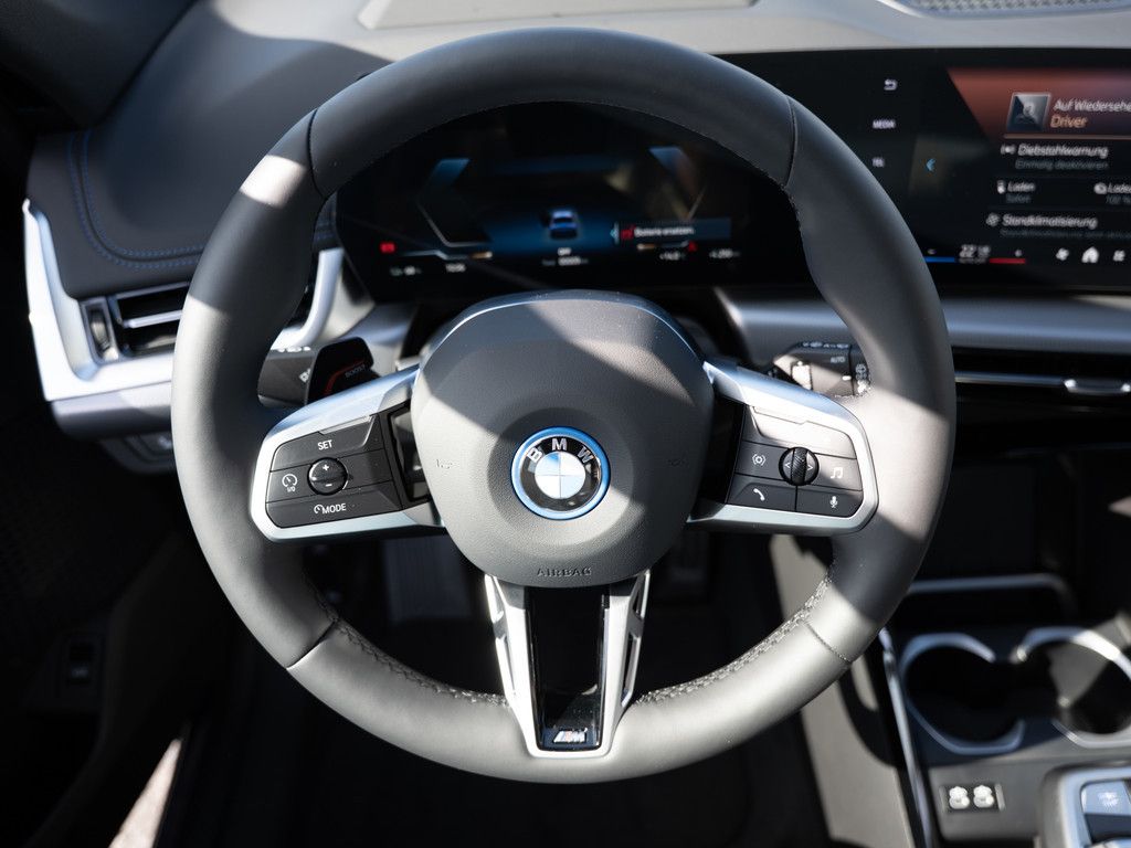 BMW iX1 - Bild 14